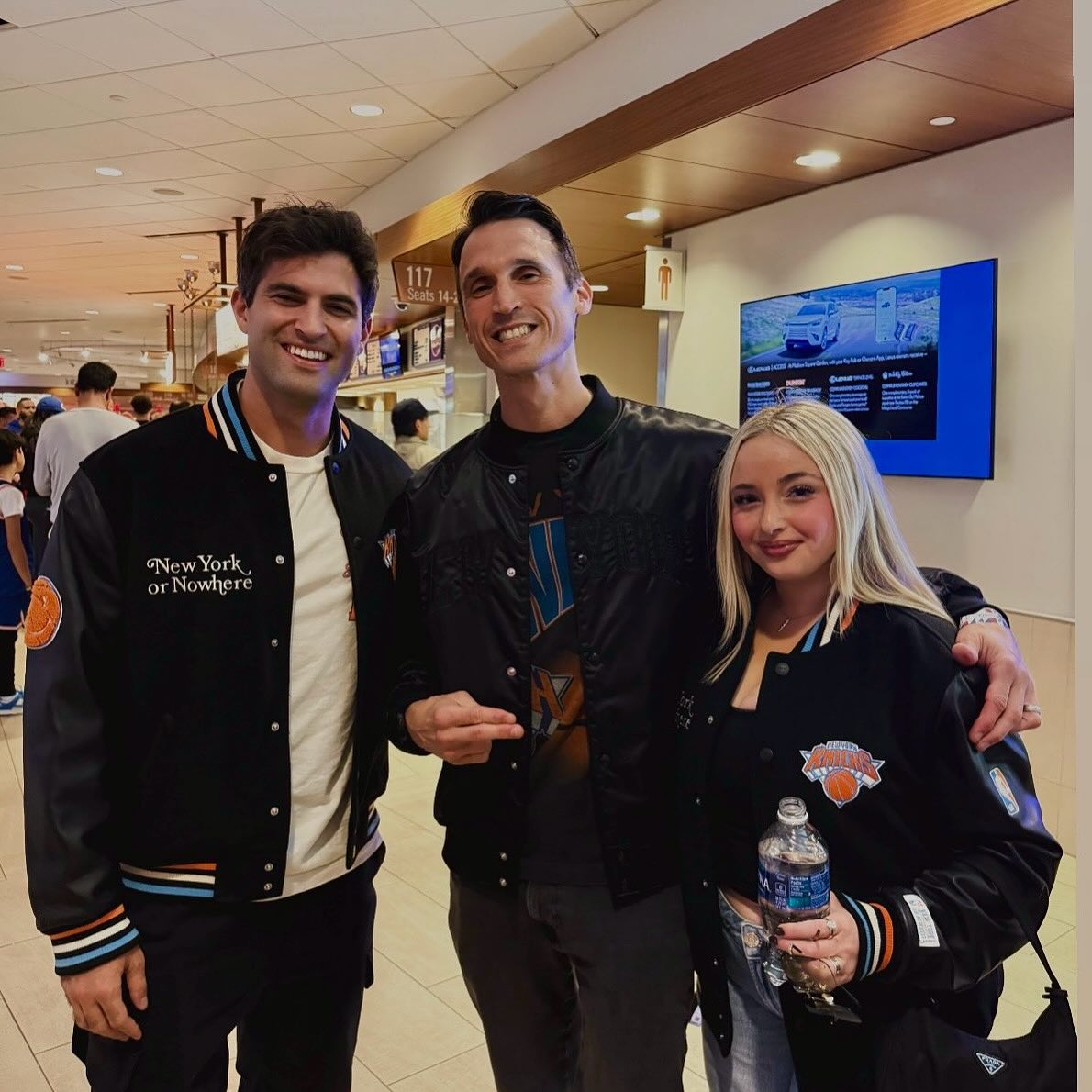 We met two of the nicest people covering New York Sports last night @thegarden for Knicks Opening Night! Great convo with @madd.eisen and @alexday7 about the current heartbreaking state of the NY football teams. Shoutout to Madyson’s Dad too, great guy! Oh, and Knicks got the dub 🏀 They will save the city. LGK @sports_news_nyc 
•
•
#nycsports #nyknicks #nbaopeningnight #nba #jalenbrunson #sportsnews #msg #thegarden