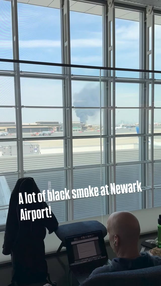A lot of black smoke on the ground at Newark Airport! UPDATE: Brushfire near EWR #newarkairport #ewr #nycnews #fire